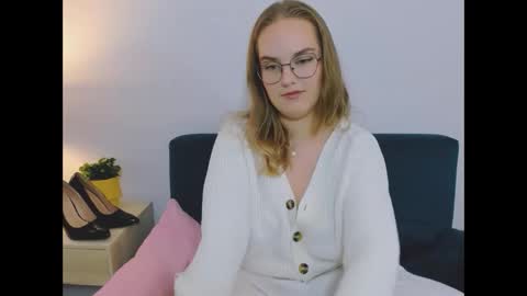 alicesensitive online show from 12-02-25, 04:35