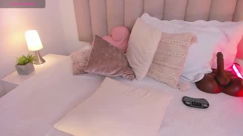 Snapshot of aliceveraa_ chatting on 01-17-25, 10:56 Alice Vera online show from 01-17-25, 10:56