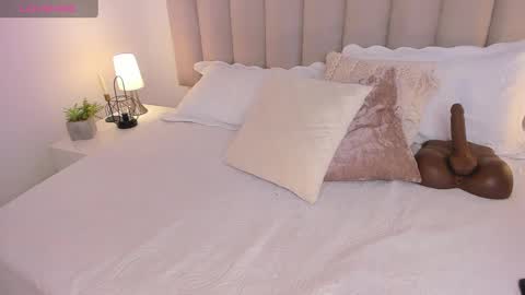 Snapshot of aliceveraa_ chatting on 02-28-25, 05:26 Alice Vera online show from 02-28-25, 05:26