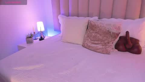 Snapshot of aliceveraa_ chatting on 03-10-25, 04:35 Alice Vera online show from 03-10-25, 04:35