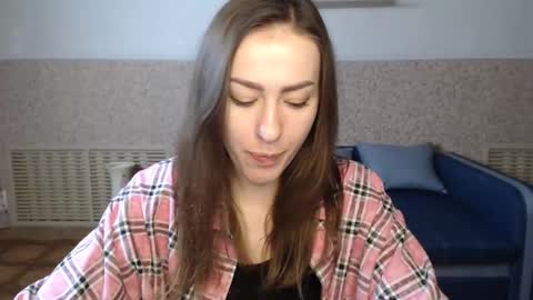 Snapshot of alicewonderful22 chatting on 01-05-25, 12:31 Alice online show from 01-05-25, 12:31