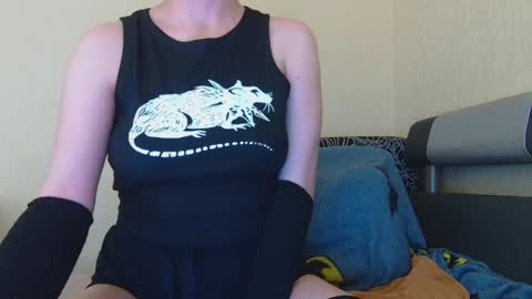 Snapshot of alicewoolfy chatting on 05-22-26, 11:10 AliceWoolfy online show from 05-22-26, 11:10