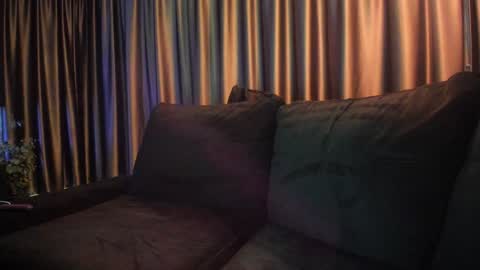 Snapshot of alicexsquirt chatting on 01-09-25, 07:21 Alice online show from 01-09-25, 07:21