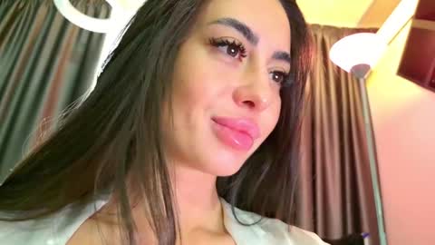 Snapshot of alicexsquirt chatting on 02-06-25, 08:18 Alice online show from 02-06-25, 08:18