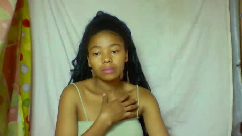 Snapshot of alicia9794 chatting on 04-23-26, 12:29 alicia9794 online show from 04-23-26, 12:29