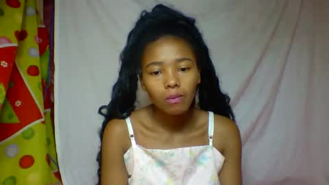 Snapshot of alicia9794 chatting on 05-11-26, 05:10 alicia9794 online show from 05-11-26, 05:10