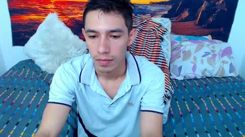 Snapshot of alicia_and_brandon chatting on 01-23-25, 08:56 CATALINA Y ANDRES online show from 01-23-25, 08:56