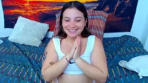 Snapshot of alicia_and_brandon chatting on 01-24-25, 08:54 CATALINA Y ANDRES online show from 01-24-25, 08:54