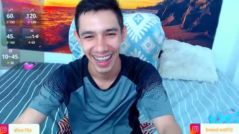 Snapshot of alicia_and_brandon chatting on 01-29-25, 09:28 CATALINA Y ANDRES online show from 01-29-25, 09:28