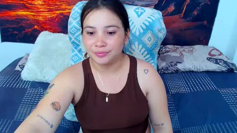 Snapshot of alicia_and_brandon chatting on 02-26-25, 08:44 CATALINA Y ANDRES online show from 02-26-25, 08:44