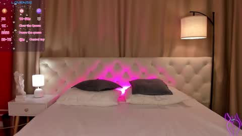 Mia online show from 02-22-26, 02:02