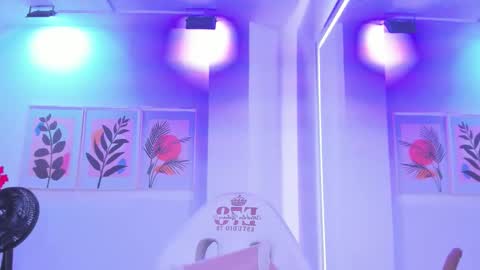 alicia online show from 09-12-25, 03:39