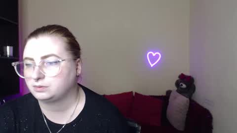 Alicia online show from 04-06-26, 11:22