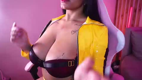 alicia_summer_ online show from 06-22-26, 04:09