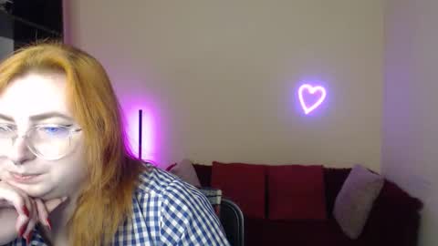 Alicia online show from 11-21-25, 06:34