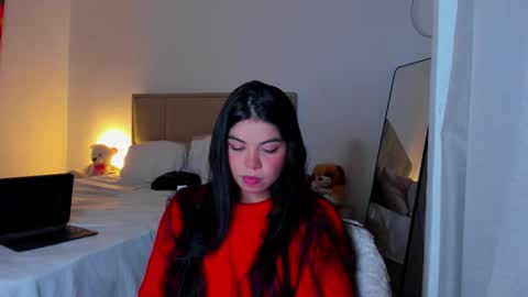 Snapshot of aliciabiden chatting on 01-12-26, 12:27 aliciabiden online show from 01-12-26, 12:27