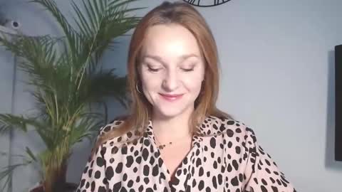 Alicia online show from 12-19-25, 07:26