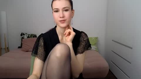 alicianoveli online show from 12-16-25, 08:19