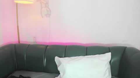 Alicia  online show from 02-11-26, 01:05