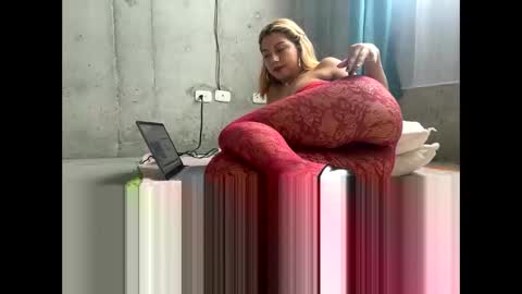 Snapshot of alicie_oconoor chatting on 05-14-26, 09:21 Karla Oconoor online show from 05-14-26, 09:21