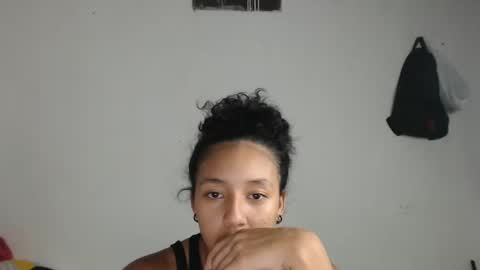 Snapshot of alicie_sexy_hot_20 chatting on 03-09-25, 04:16 ana online show from 03-09-25, 04:16