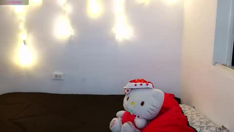 Snapshot of aliciia_23 chatting on 12-02-25, 02:17 aliciia_23 online show from 12-02-25, 02:17