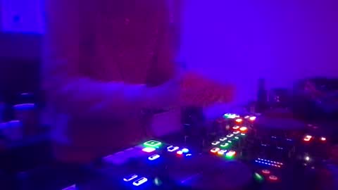 Snapshot of alien8720 chatting on 01-25-25, 10:28 busco rockera online show from 01-25-25, 10:28