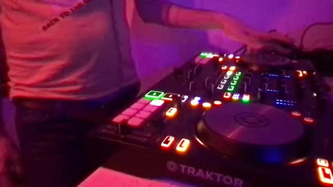 Snapshot of alien8720 chatting on 02-24-25, 10:14 busco rockera online show from 02-24-25, 10:14