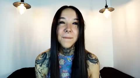 Snapshot of alien_eyes09 chatting on 07-25-26, 01:47 online show from 07-25-26, 01:47