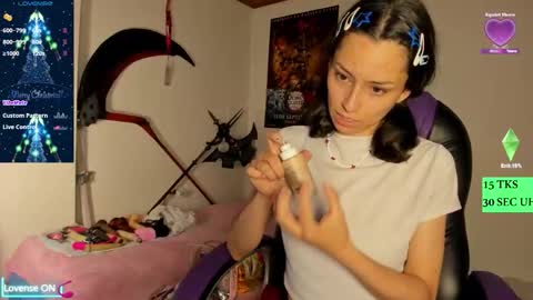 Aiko  Independent Model  online show from 11-24-25, 08:30