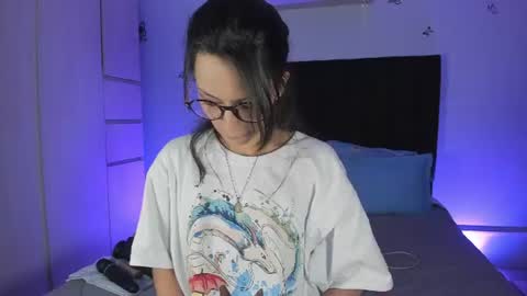 Snapshot of alien_universe chatting on 07-17-26, 09:30 Aiko Independent Model online show from 07-17-26, 09:30