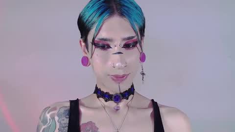     online show from 03-11-25, 04:10