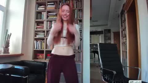 Snapshot of aliensi chatting on 03-16-26, 02:10 aliensi online show from 03-16-26, 02:10