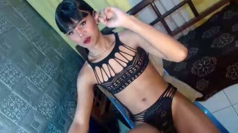 aliexagrey online show from 04-18-26, 08:07