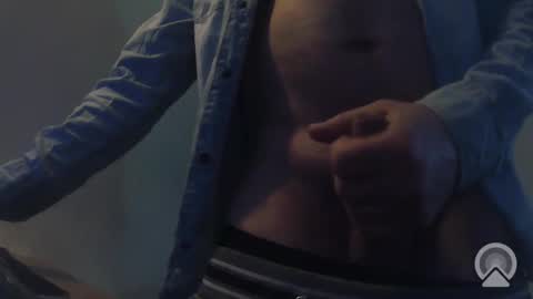 Snapshot of aligator2001 chatting on 05-09-26, 03:39 daddy online show from 05-09-26, 03:39