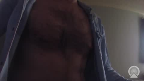 Snapshot of aligator2001 chatting on 05-18-26, 09:15 daddy online show from 05-18-26, 09:15