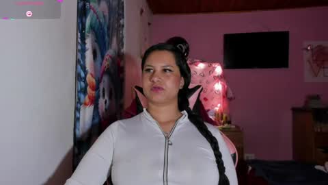 Snapshot of alii_cutee chatting on 06-13-26, 07:01 alii_cutee online show from 06-13-26, 07:01