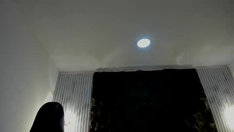 Snapshot of aliice_greco chatting on 03-20-26, 11:37 Alice online show from 03-20-26, 11:37
