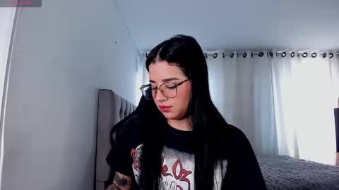 aliice_walker_ online show from 11-16-25, 07:19