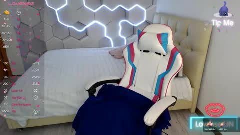 Snapshot of aliicemeow chatting on 12-05-25, 06:22 aliicemeow online show from 12-05-25, 06:22