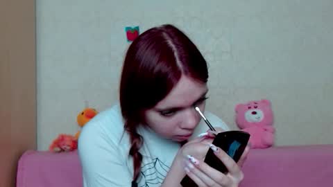 Snapshot of aliiice_stone chatting on 03-26-26, 07:19 Alice online show from 03-26-26, 07:19