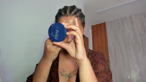 Snapshot of alika01_ chatting on 10-11-25, 01:53 alika online show from 10-11-25, 01:53
