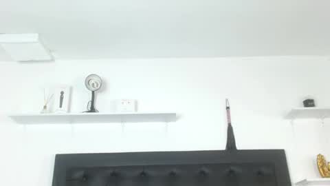 alika_jonhson_ online show from 10-12-25, 02:16