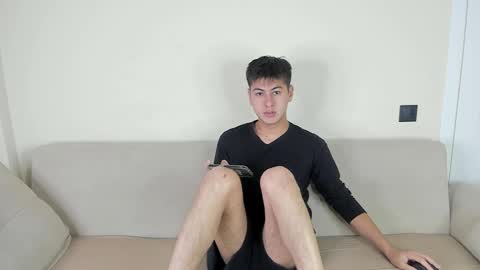 Snapshot of alikuskya chatting on 11-06-25, 01:39 Dan online show from 11-06-25, 01:39