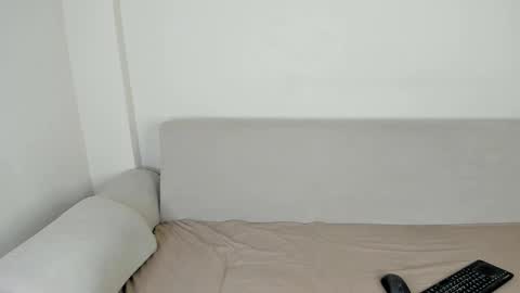 Snapshot of alikuskya chatting on 11-17-25, 12:38 Dan online show from 11-17-25, 12:38