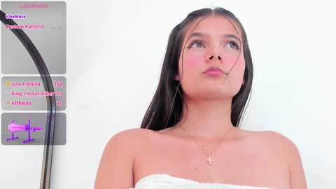 Snapshot of alina_cute18 chatting on 12-11-24, 06:20 alina online show from 12-11-24, 06:20