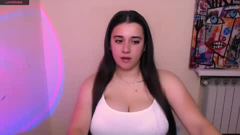 Snapshot of alinaasti_ chatting on 05-04-26, 07:15 Alina online show from 05-04-26, 07:15