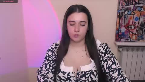 Snapshot of alinaasti_ chatting on 05-08-26, 07:57 Alina online show from 05-08-26, 07:57
