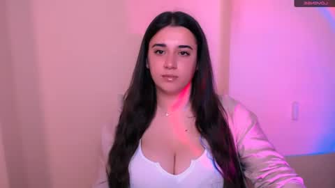 Snapshot of alinaasti_ chatting on 06-11-26, 07:28 Alina online show from 06-11-26, 07:28