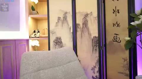Snapshot of alinabennet chatting on 07-18-26, 11:36 Alina Bennet online show from 07-18-26, 11:36